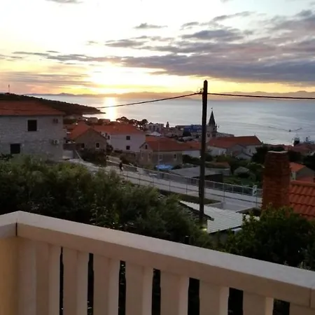 Apartment Tanja Postira