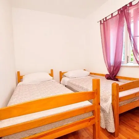 Tanja Lägenhet Postira